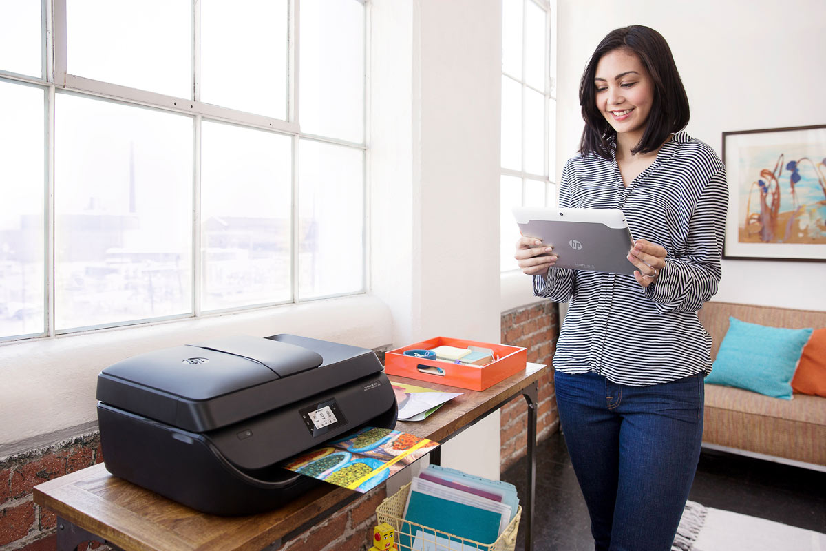 HP Deskjet 4655 Bürodrucker im Home Office