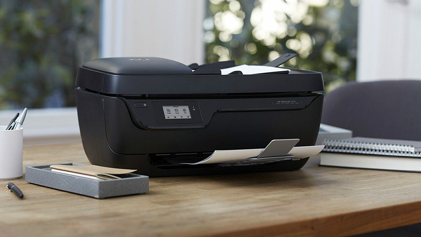 Multifunktionsdrucker HP Officejet 3830 im Büro